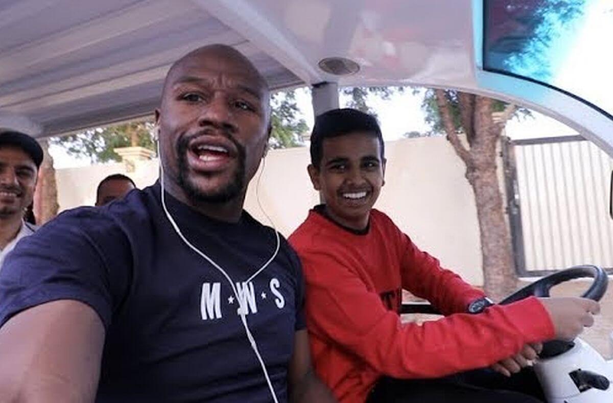 Floyd Mayweather poksib 20. veebruaril Dubais juutuuberiga