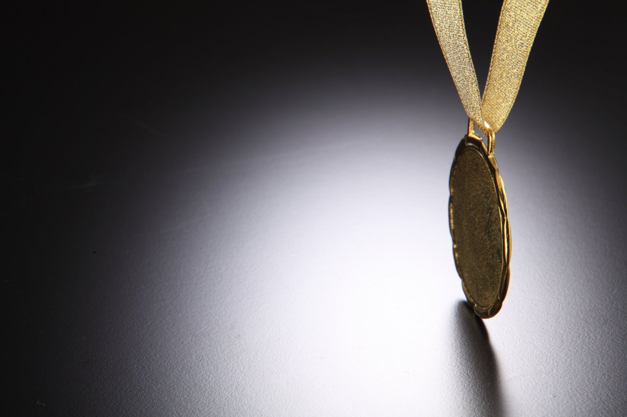 Eesti naismaadlejad võitsid Poolas rahvusvahelisel turniiril kulla ja hõbeda medal freepik