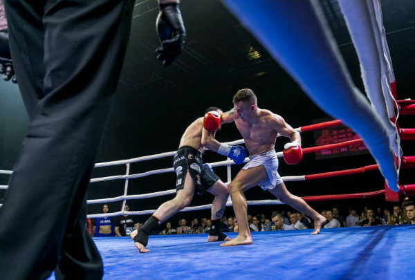Duel 1 Fight 037