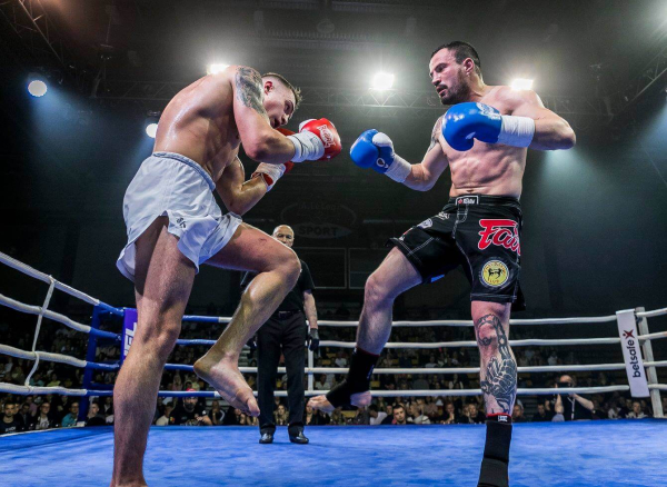 Duel 1 Fight 042