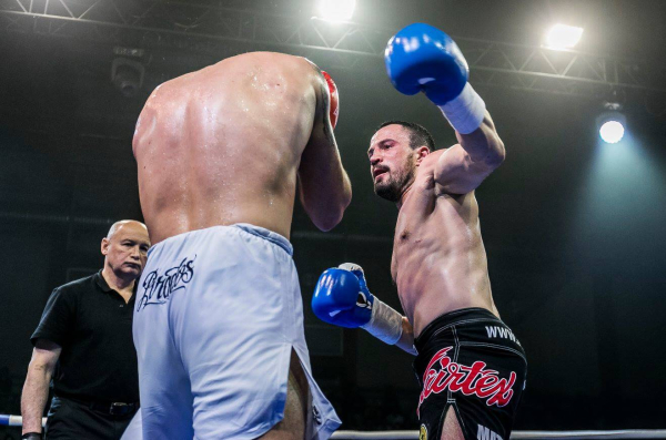 Duel 1 Fight 047
