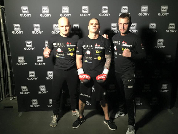 Glory03
